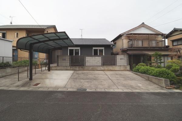 無垢材を使用した平家　オール電化で魅力あふれる住宅です
