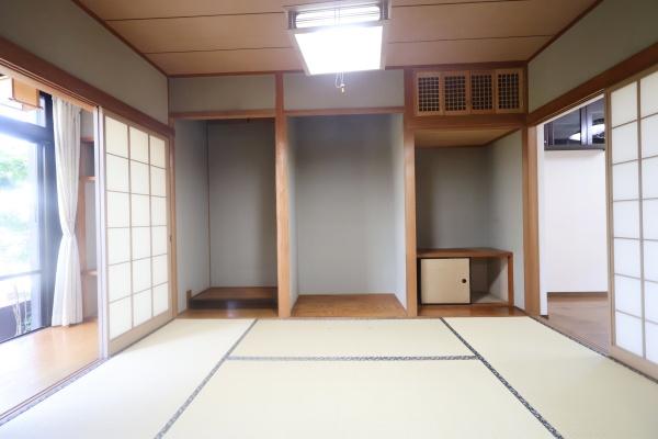 豊川市新青馬町３丁目の中古一戸建て