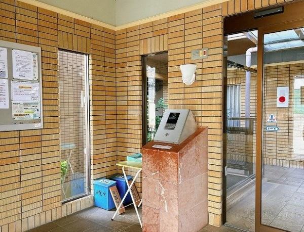 アーバンライフ羽根井図書館前