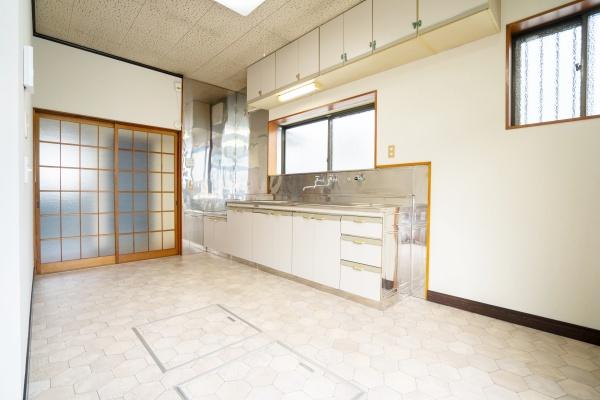 藤枝市立花２丁目1-33　中古住宅