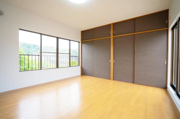 藤枝市藤岡５丁目の中古一戸建て