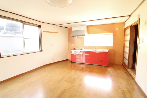 藤枝市藤枝三丁目　お手頃な中古住宅です