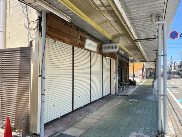 藤枝市本町1階テナント付きビル＋離れ平家付き