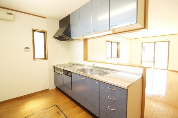 すぐに住めます！生活に嬉しい設備が充実の中古住宅