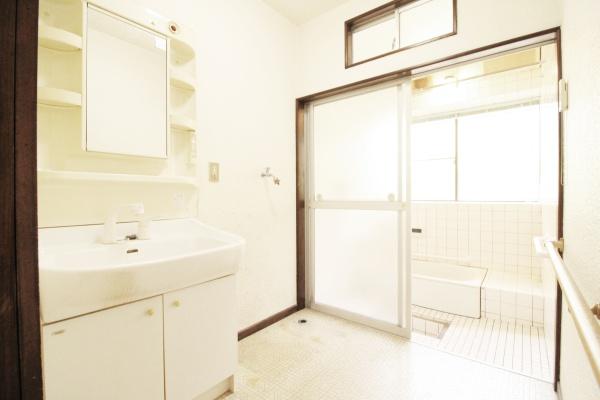 藤枝市南駿河台４丁目の中古一戸建て