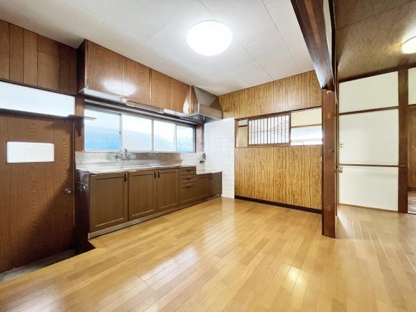 静岡県島田市道悦４丁目31-25　中古住宅