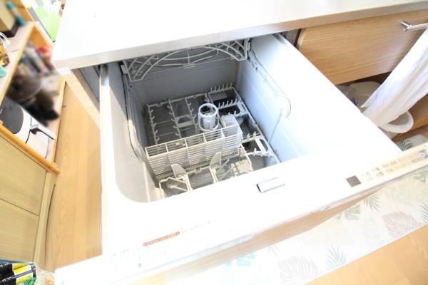 築浅ヘーベルハウス施工 太陽光発電  倉庫あり(キッチン)