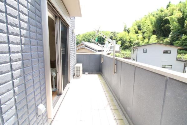 築浅ヘーベルハウス施工 太陽光発電  倉庫あり(バルコニー)