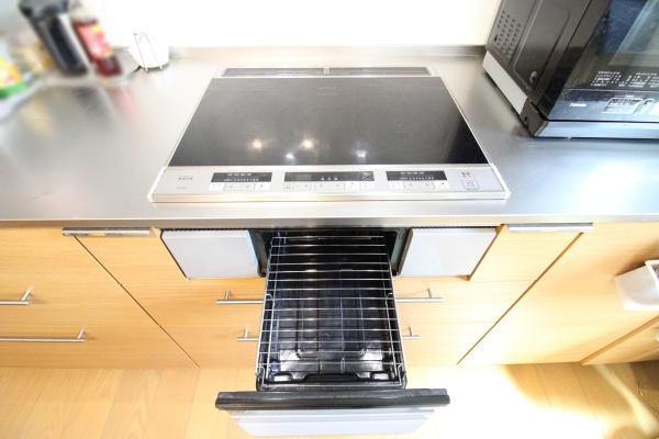 築浅ヘーベルハウス施工 太陽光発電  倉庫あり(キッチン)