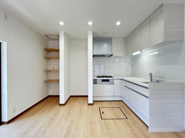 金谷根岸町50-1　中古住宅