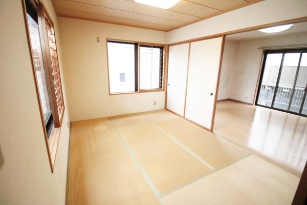 焼津市上小杉の中古一戸建て(和室)