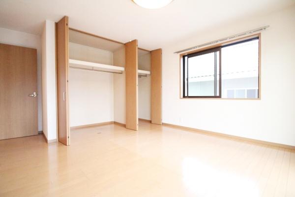 焼津市上小杉の中古一戸建て(洋室)