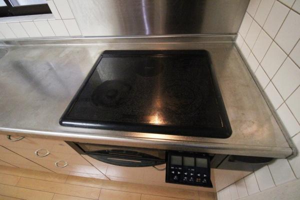 焼津市上小杉の中古一戸建て(キッチン)