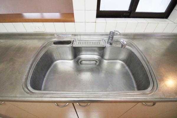 焼津市上小杉の中古一戸建て(キッチン)