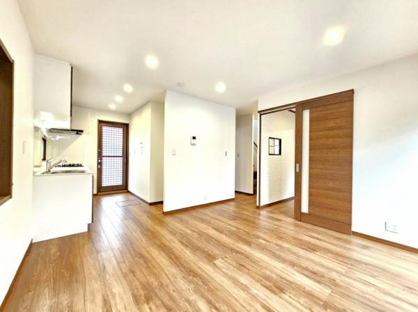 焼津市三ケ名の中古一戸建