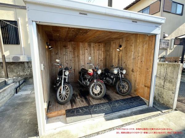 藤枝市岡部町三輪　駐車4台　バイクガレージ付中古住宅