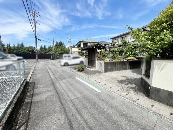 富士駅近く　落ち着いた雰囲気の住宅街　１００坪以上の広い土地