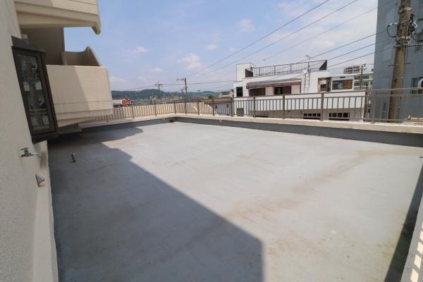 富士市元町　マンション元町　カド部屋