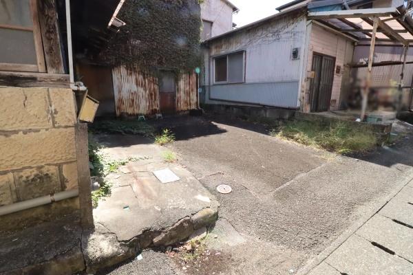 ＼沼津市志下　中古住宅／　大正築の趣きある2階建て住宅です