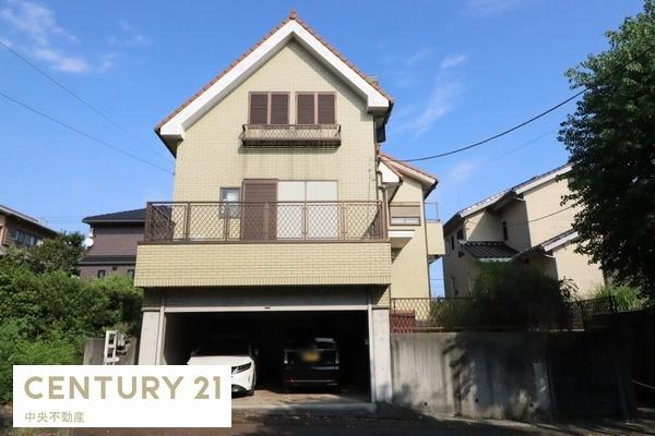＼沼津市高尾台／眺望良好でビルトインガレージな中古住宅です