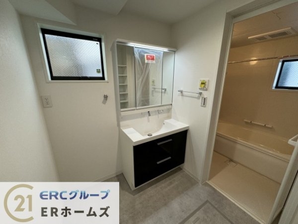 赤坂通8丁目　新築戸建