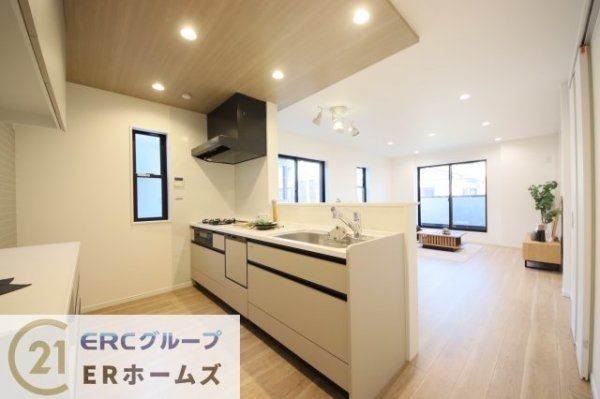 篠原南町4丁目　新築戸建
