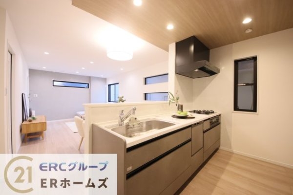 篠原南町4丁目　新築戸建