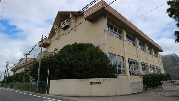 碧南市吹上町2丁目の土地(碧南市立西端中学校)