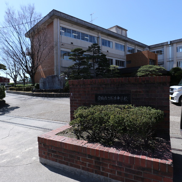 安城市桜井町三度山の中古一戸建て(安城市立桜井中学校)