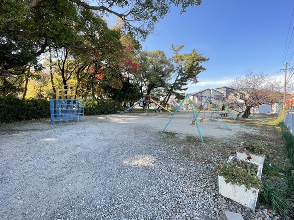 高浜市本郷町3丁目の土地(高取公園)