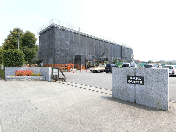 安城市住吉町3丁目の中古一戸建て(安城市立安城北中学校)
