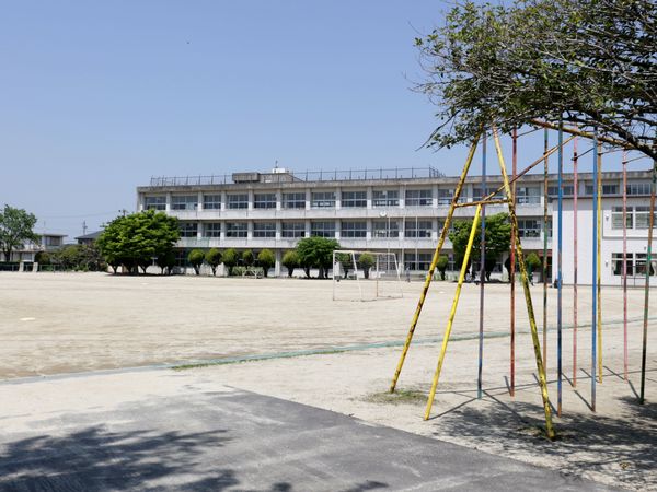 高浜市屋敷町 1号棟(吉浜小学校)