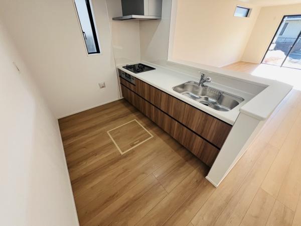 高浜市屋敷町　1号棟