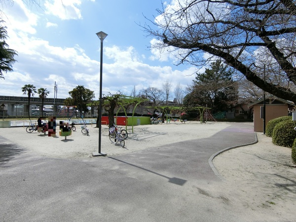 刈谷市板倉町2丁目の土地(東新切公園)