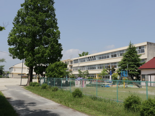 高浜市向山町5丁目 第6 1号棟(高浜市立高取小学校)
