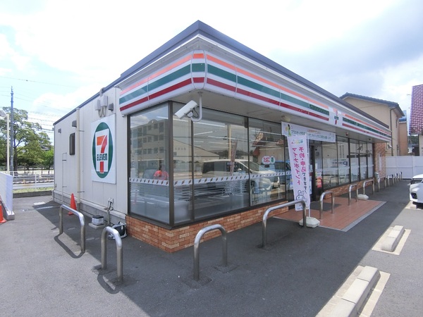 高浜市屋敷町23-1期 1号棟(セブンイレブン高浜吉浜駅南店)