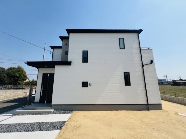 碧南市六軒町　2号棟