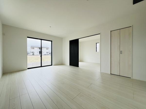 碧南市六軒町　2号棟