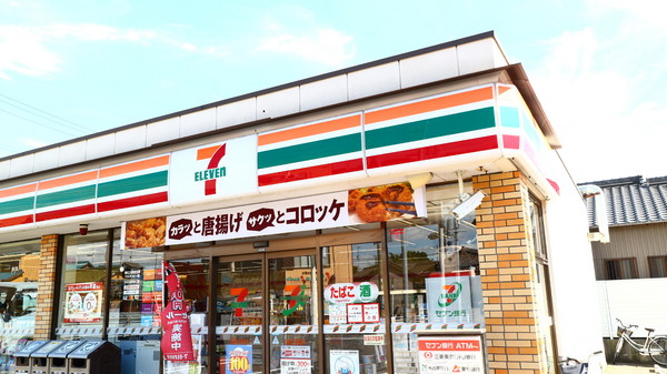 碧南市六軒町　3号棟(セブンイレブン高浜田戸町店)