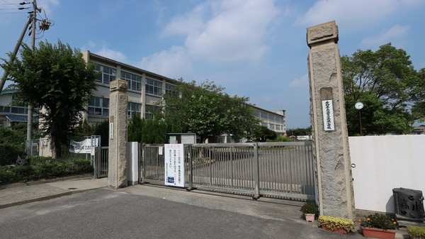 高浜市青木町第5 6号棟(高浜市立高浜小学校)