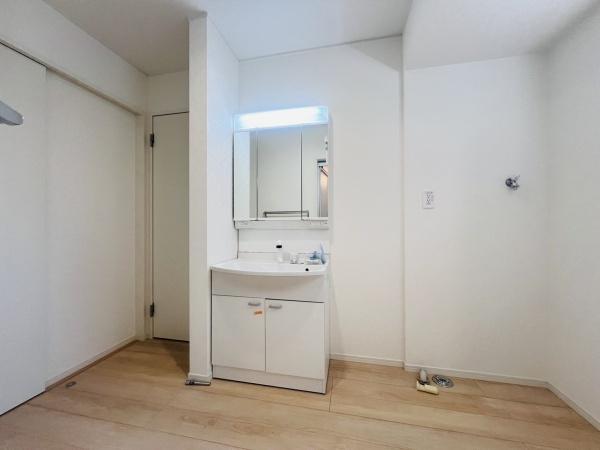 碧南市中山町　第3　2号棟