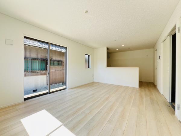 碧南市東浦町　第4　4号棟