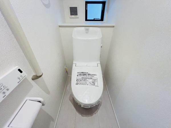 碧南市六軒町2期 2号棟(トイレ)