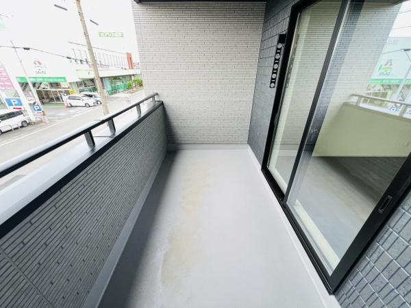 碧南市六軒町2期 2号棟(バルコニー)