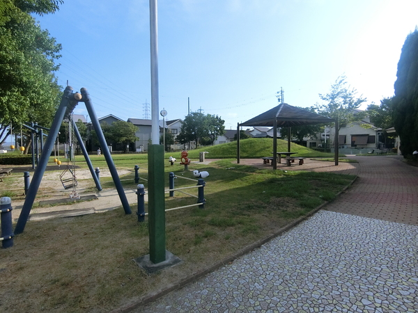西尾市羽塚町　B号棟(池下公園)