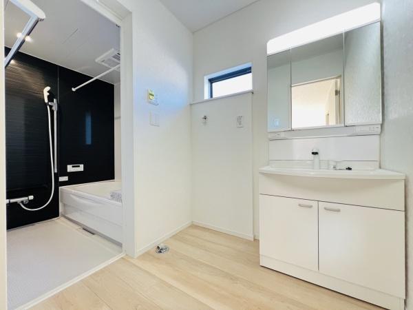 碧南市湖西町　第22号棟