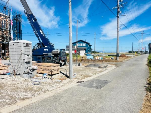 高浜市小池町第41号棟(前面道路含む現地写真)