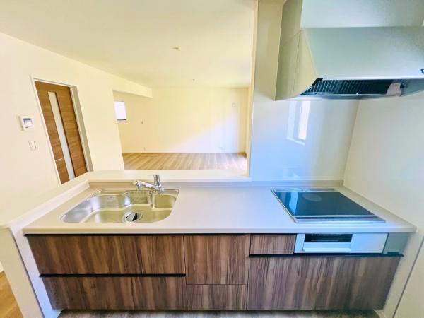 西尾市寺津町　1号棟