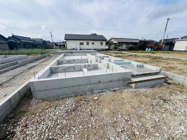 西尾市寺津町　第8　2号棟