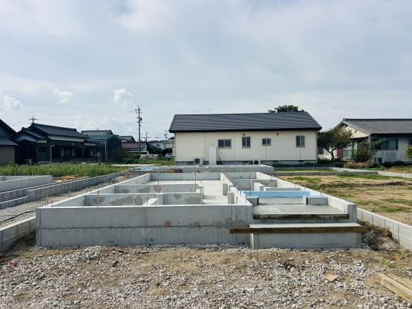 西尾市寺津町　第8　2号棟